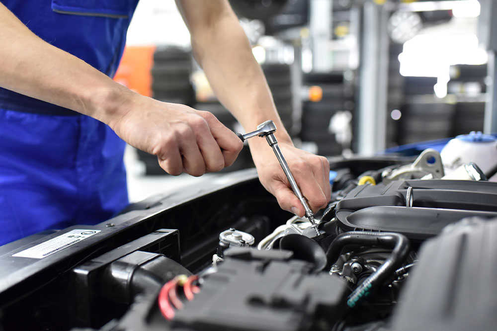 Common vehicle repair and maintenance tips for a longer vehicle lifespan